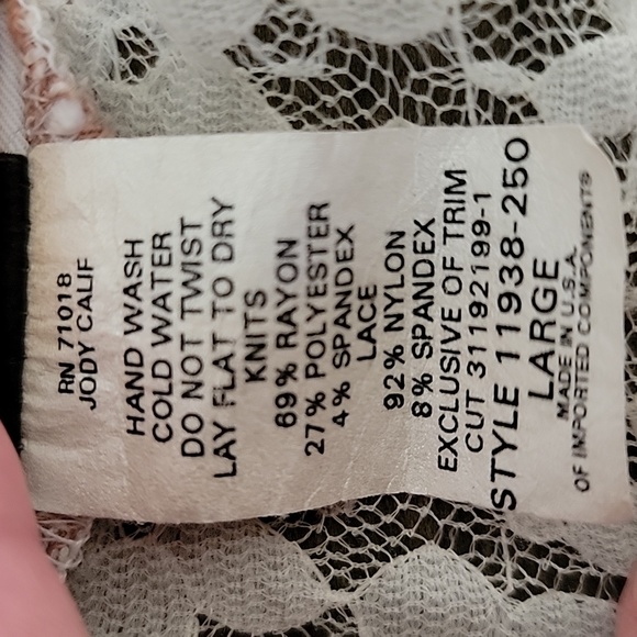 Jody California Lace Cardigan Made in the USA 🇺🇸 - Picture 5 of 10